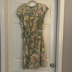 NWOT TALBOTS XL TROPICAL PRINT DRESS WITH A FAUX WAIST TIE